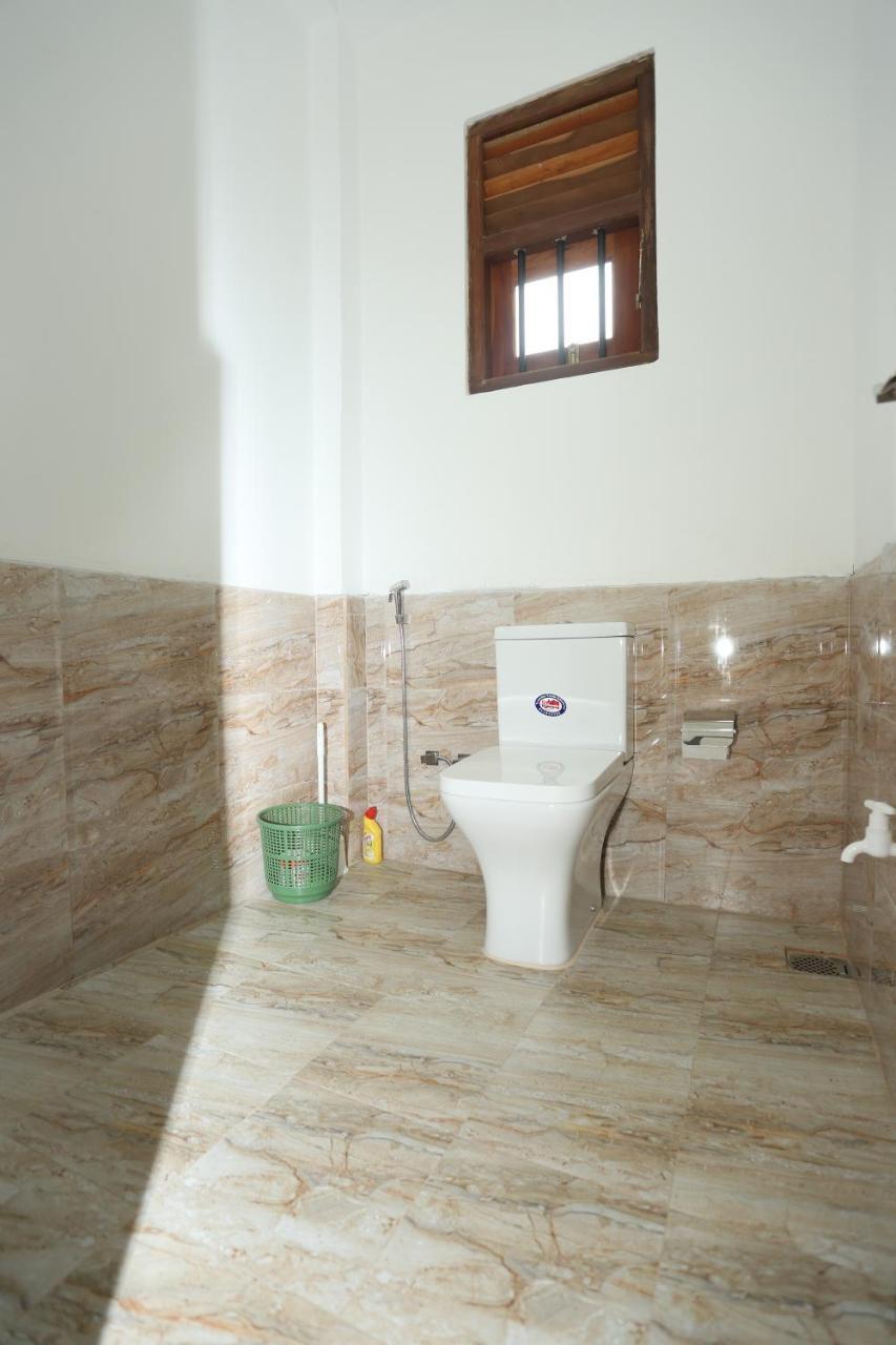 Global Lake Villa Хикадува Екстериор снимка